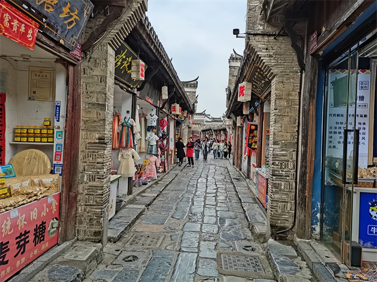 合肥三河古镇值不值得去,三河古镇人力车值不值得坐