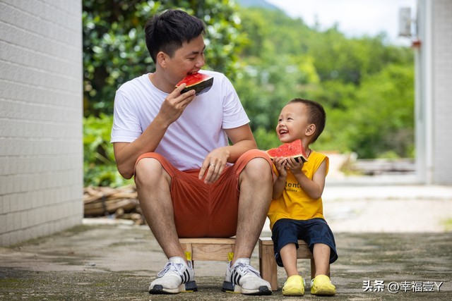 武磊资助青训,武磊的父亲做什么的