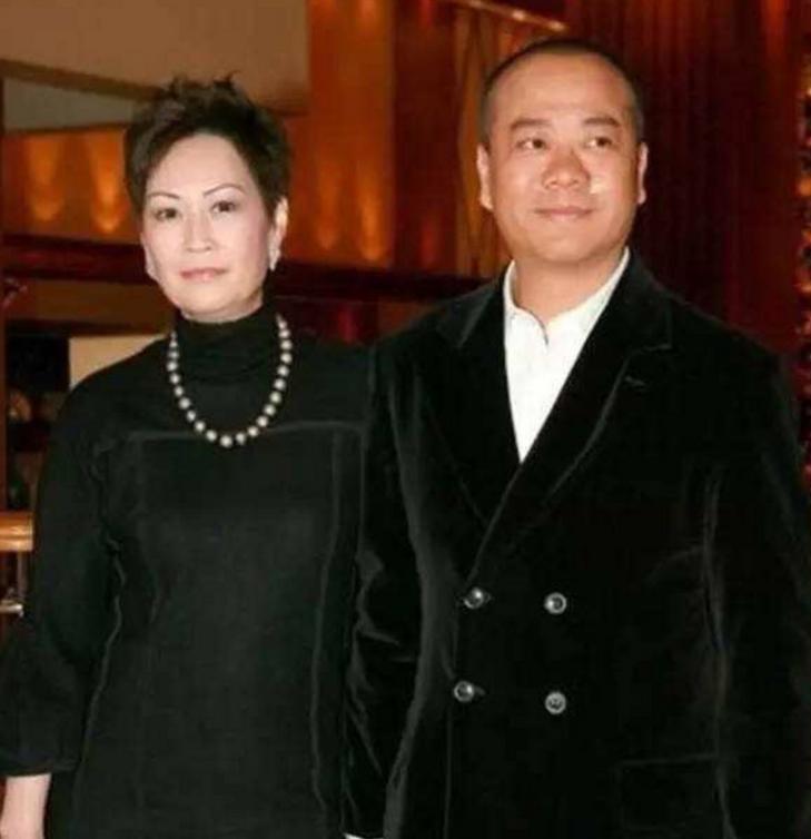 娱乐圈娶了富婆的10位男明星,娶了富婆的10位男星