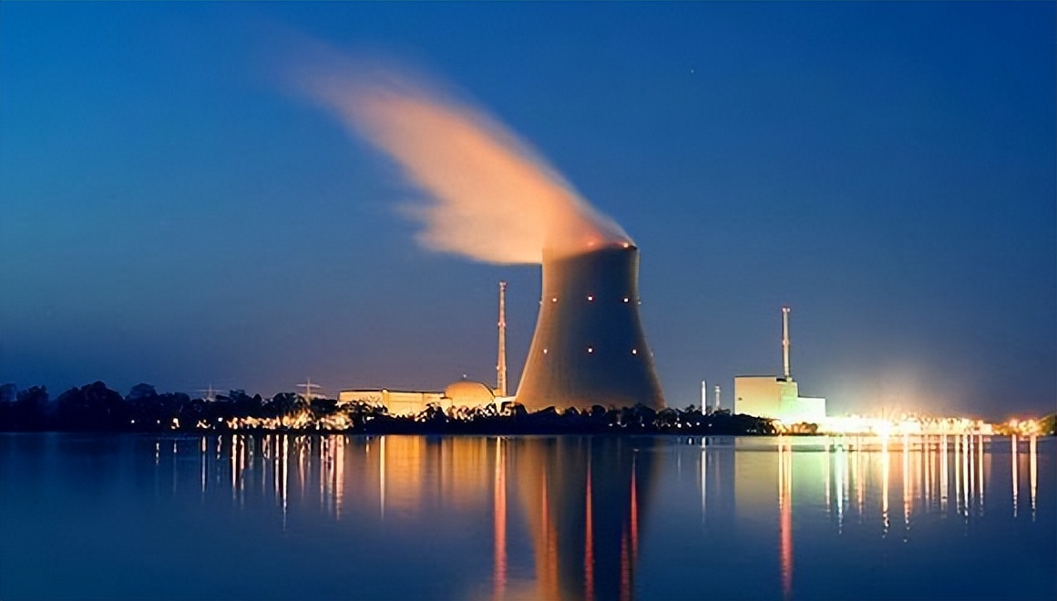 端碗吃饭放碗骂娘,端碗吃肉放筷骂娘