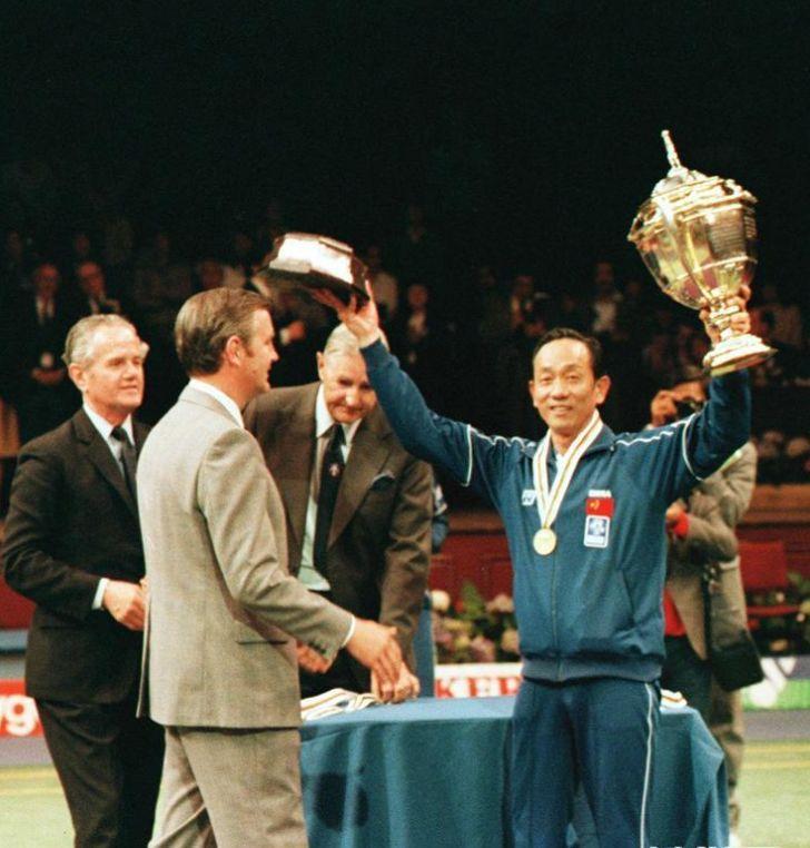 中国体育界第一人是谁,中国体育第一人叫什么名字