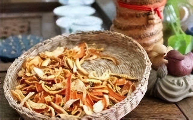 枕头里面装哪三种中药有助睡眠,什么中药做枕头睡觉对身体好