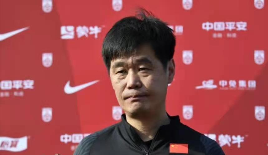 对不起李铁,国足首战败北真的全怪李铁吗