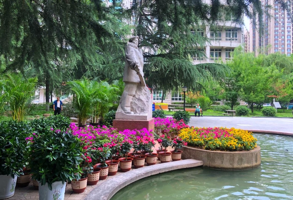 中国十大月收入最高行业排行榜,收入最高的专业top20