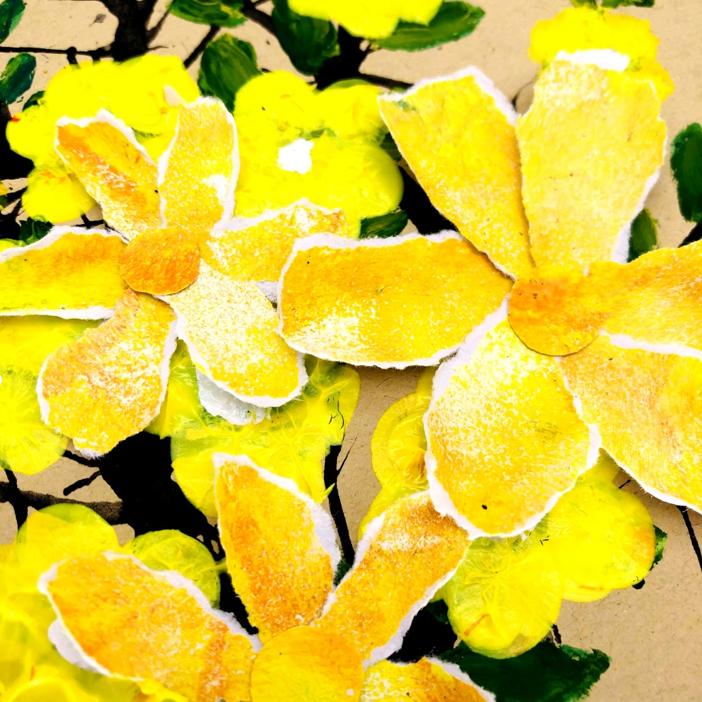 迎春花歌曲,迎春花是什么颜色的