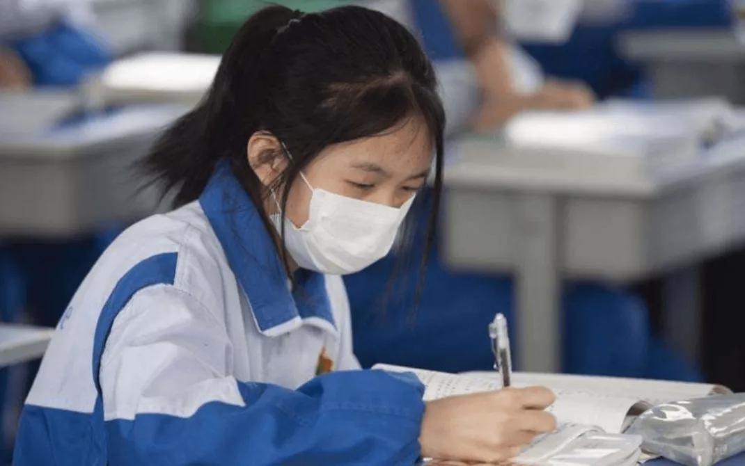 高考成绩出来了三次完败,高考出成绩的现状