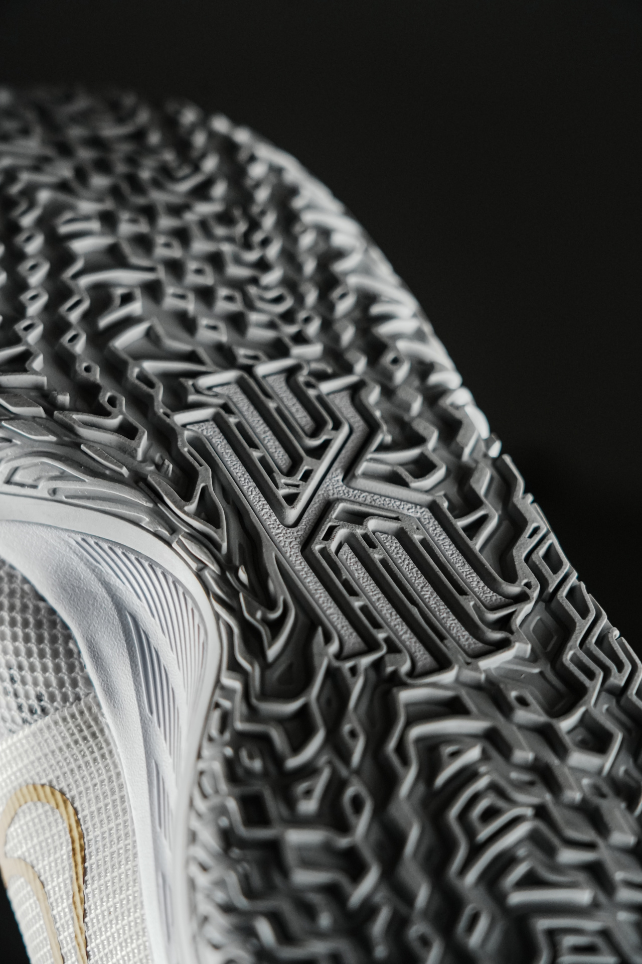 欧文7代球鞋黑色哪一款最好图片,欧文7gs版本和普通版本区别