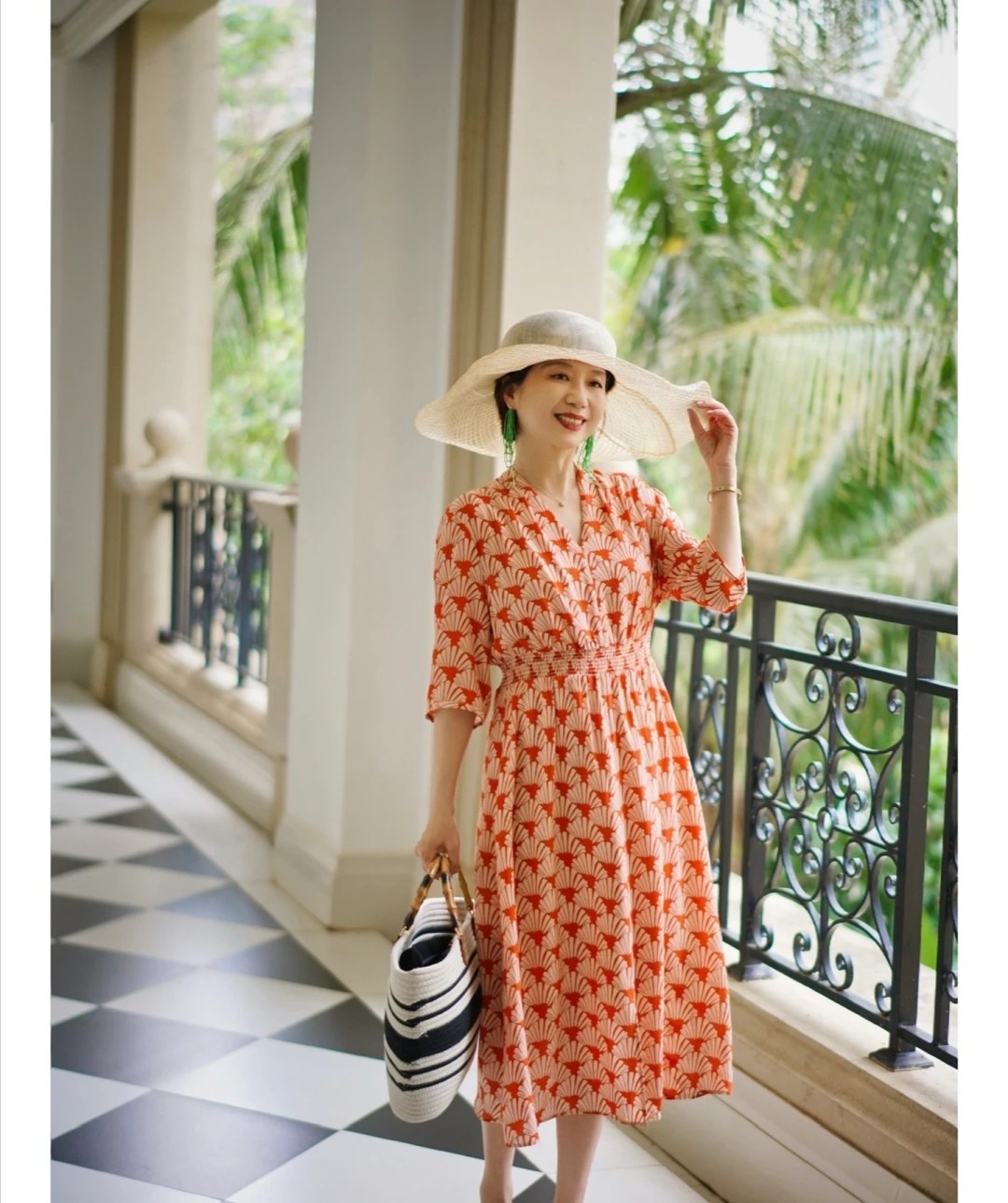 中年女人短卷发最新发型,中年女性好看的短发卷发发型