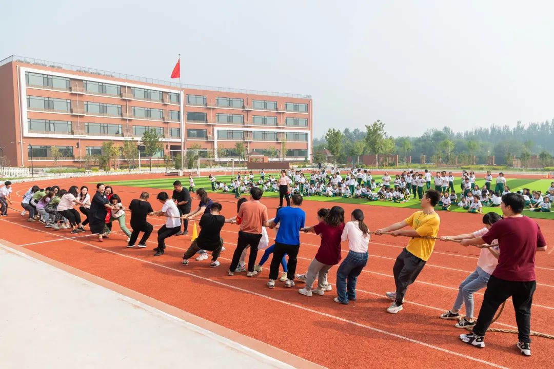房山育新学校,喜迎二十大奋进新征程开启新时代