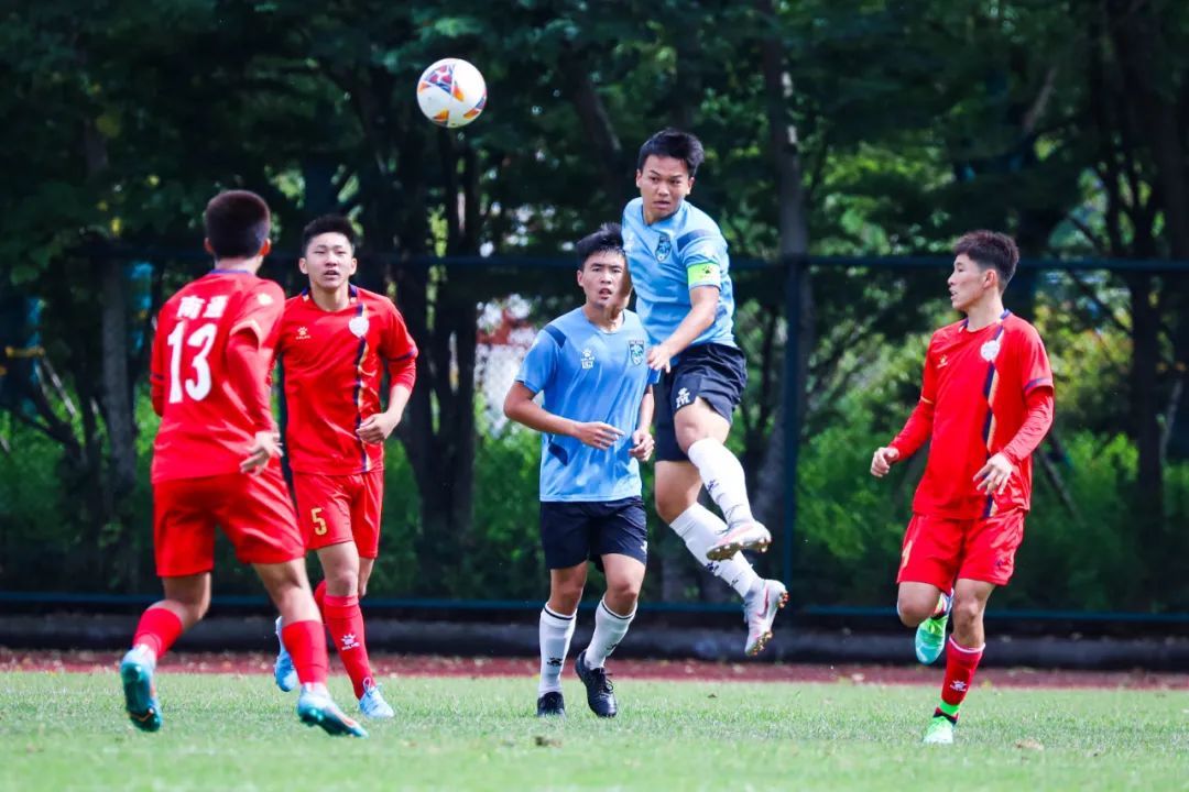 足球比赛再接再厉,越努力越幸运足球比赛