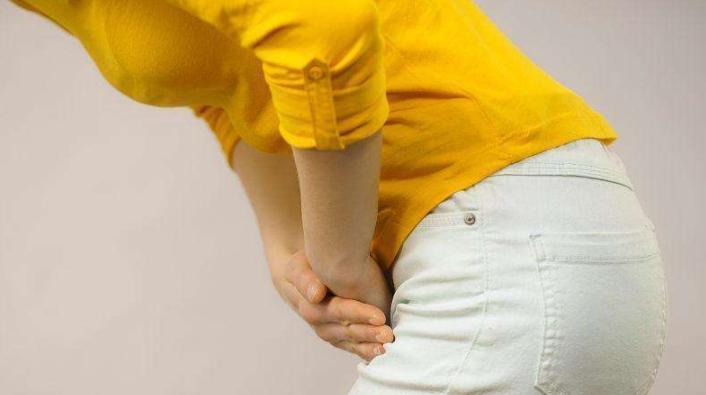 50岁女性总是尿路感染怎么回事,50岁女性为何容易得尿路感染