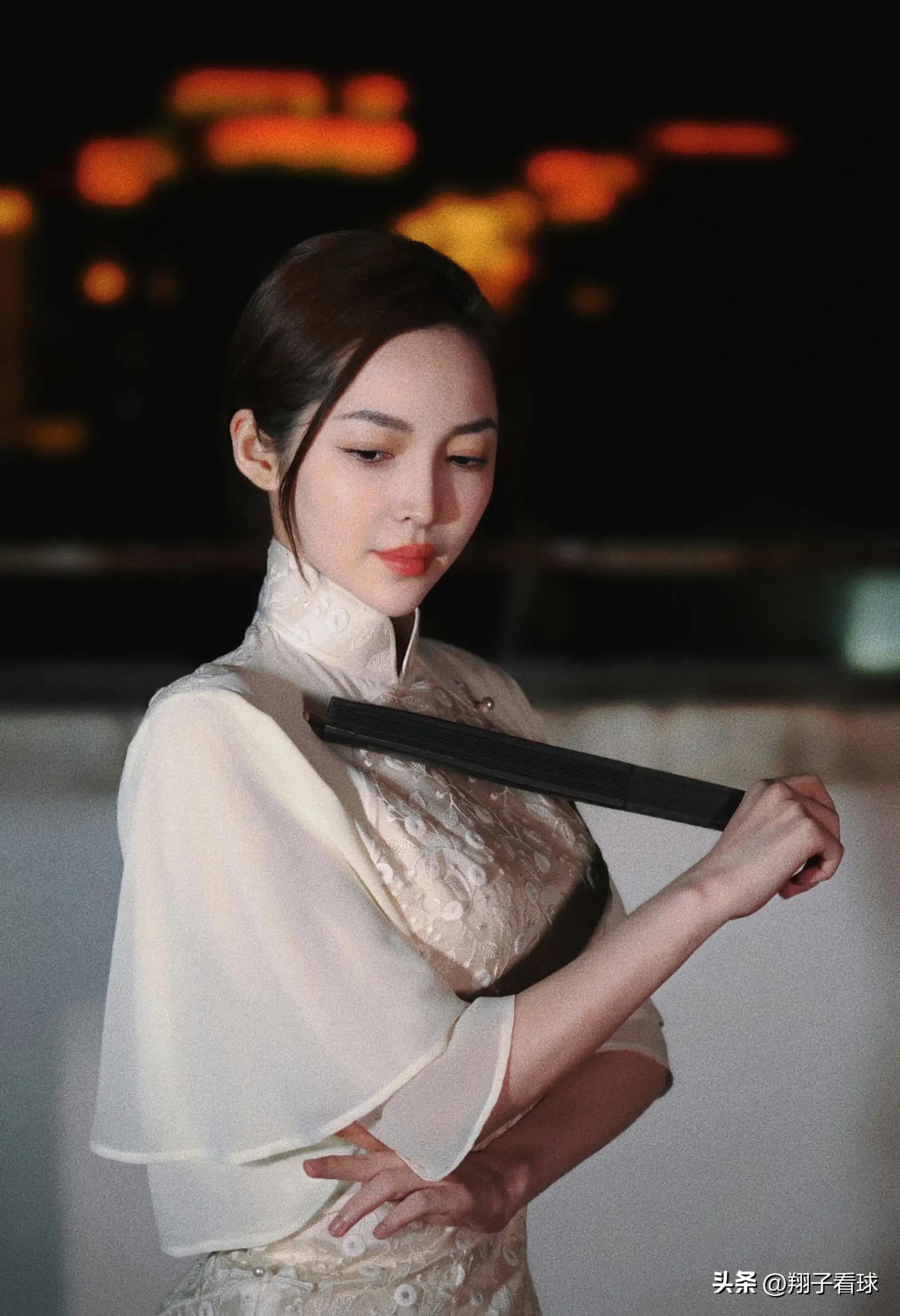 女神裁判王钟瑶用努力成就梦想,桌球女裁判王钟瑶