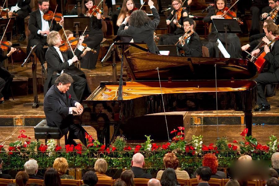 巴赫d小调协奏曲第一乐章,巴赫d小调双小提琴协奏曲