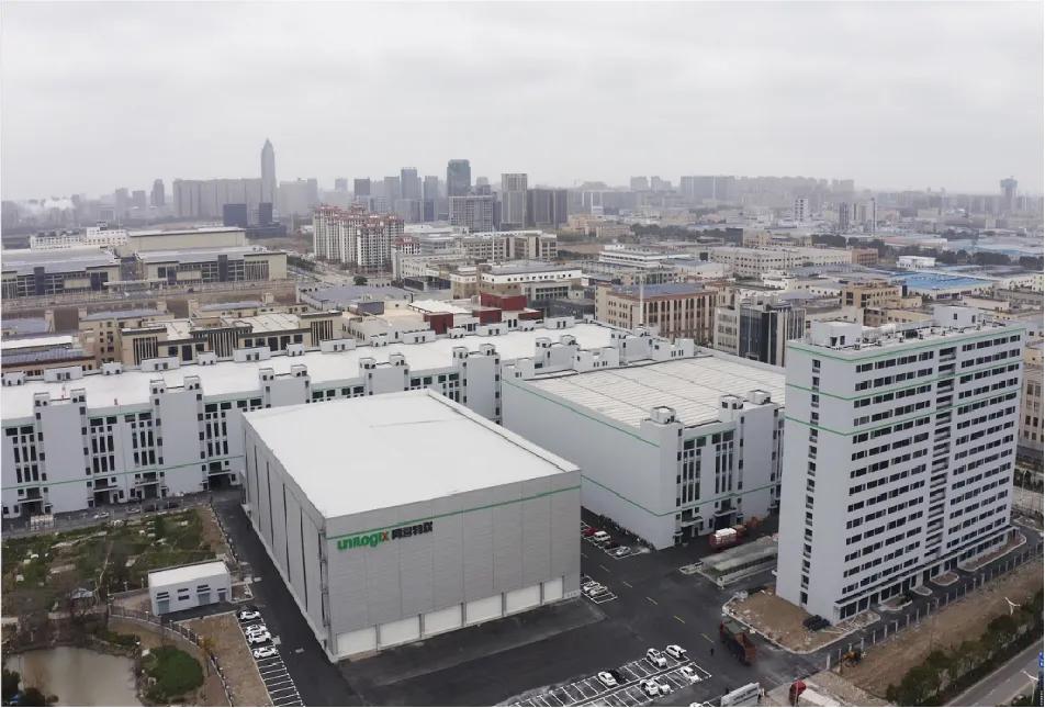 5000平米标准厂房值多少钱,200平方的厂房值多少钱