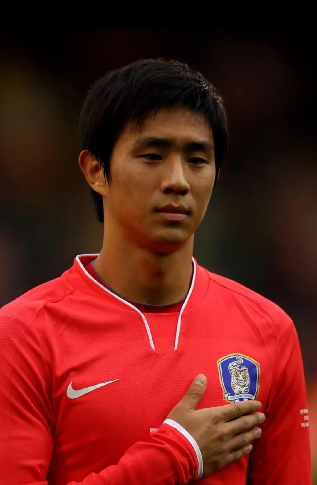 鍔犵洘杩囨亽澶х殑闊╁浗鐞冨憳鏈夊摢浜涗汉,鏈変汉閿掗摏鍏ョ嫳