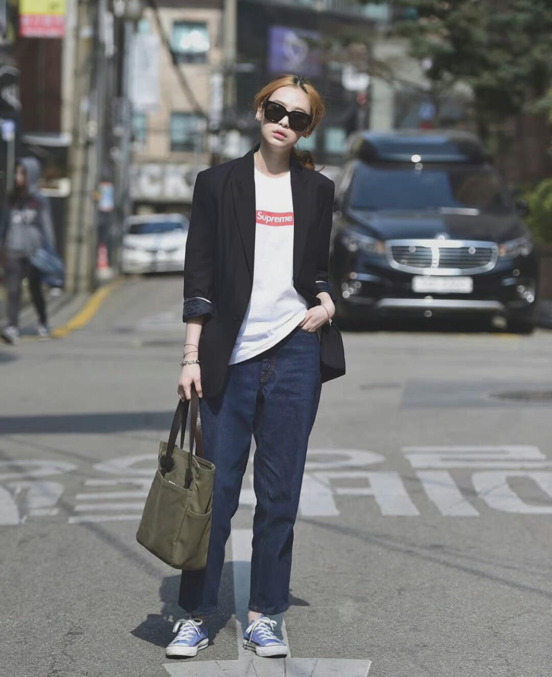 这组“韩国街拍”让我明白：在衣品面前，“颜值”真的不重要