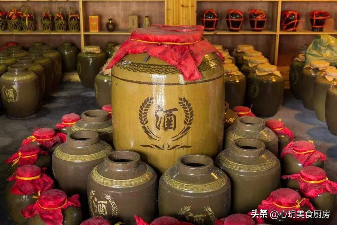 家庭长期存白酒的正确方法,家里存的酒应该放什么地方储存