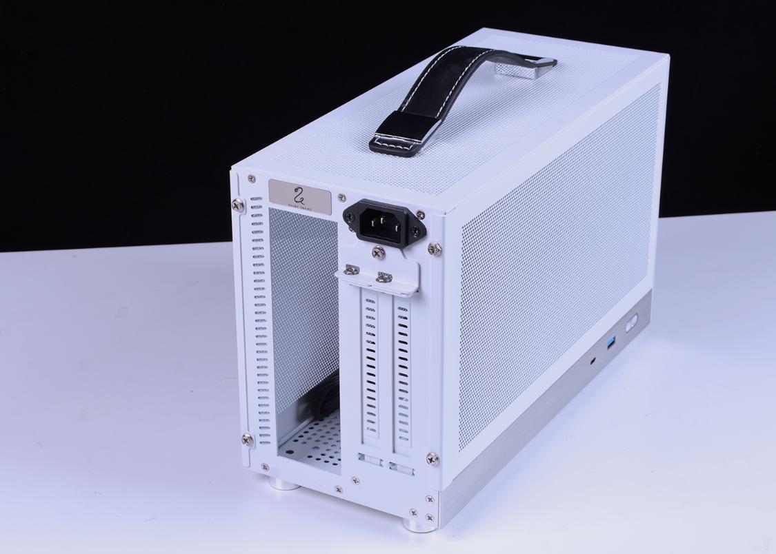 5000元itx主机加便携显示器,能吊打万元笔记本的itx主机