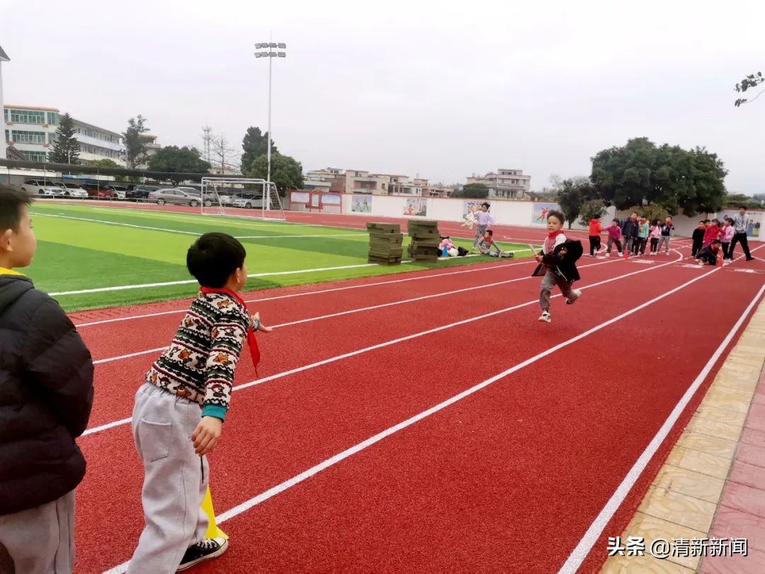 清远清新太平万邦运动场,清新四中运动场