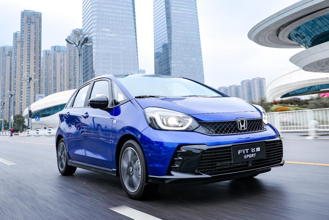 10万以内两厢值得入手的车,10万左右性价比高两厢的合资车