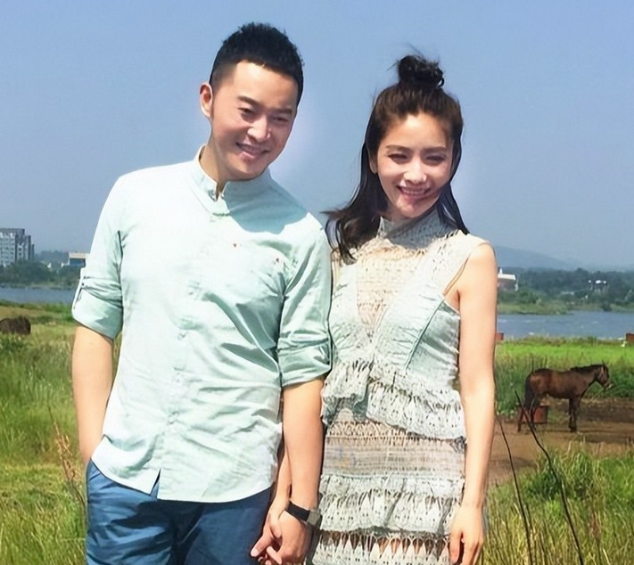 低调恩爱的明星夫妻,10对恩爱的明星夫妻视频