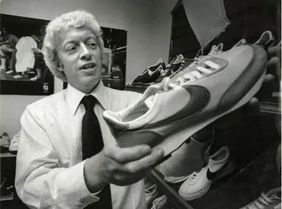 耐克创立了多少年,耐克的发展史全过程