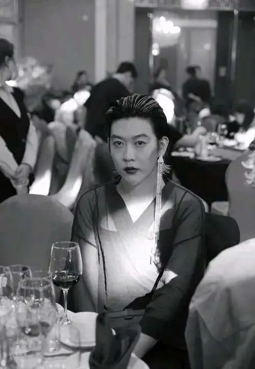 史航再回应不存在性骚扰,史航回应遭指控性骚扰女主