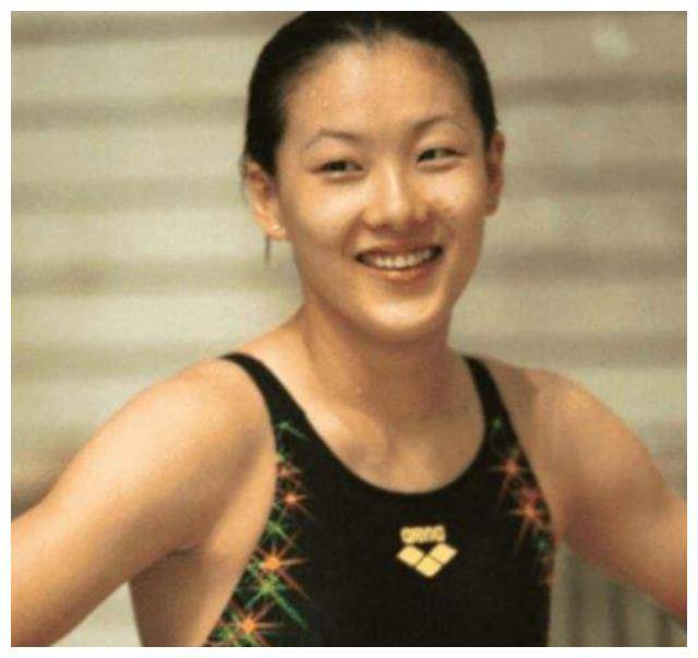 跳水女皇伏明霞婚姻,跳水皇后伏明霞近况