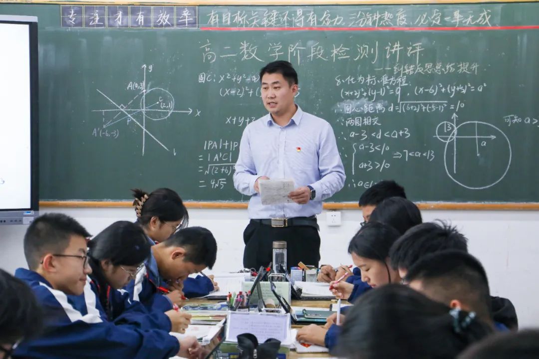 深耕“求真”教育，彰显先锋力量——品牌*党**员张新强