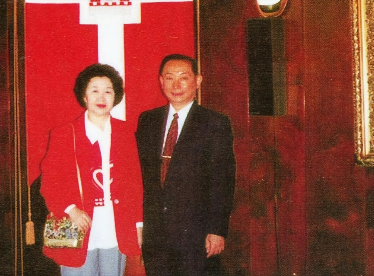 梅兰芳梅葆玖父子,梅兰芳之女梅葆玖哪年去世