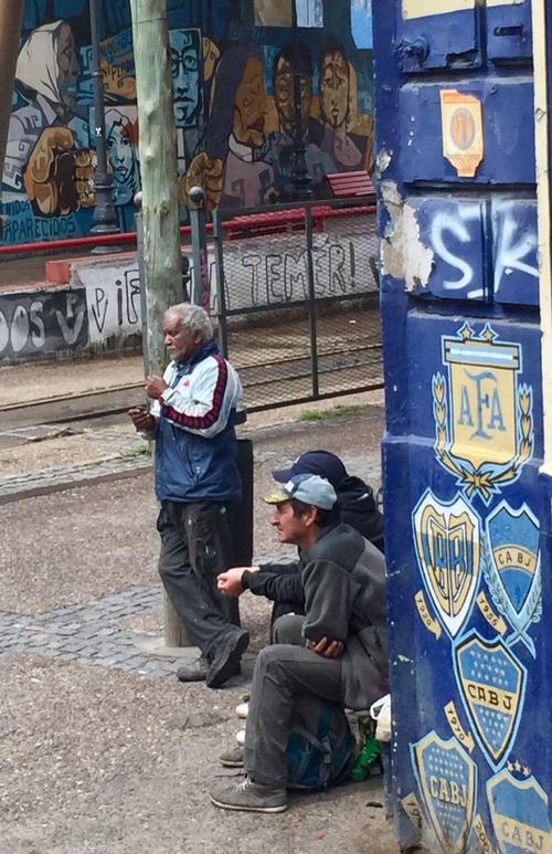 在国外乞讨的四川小伙,四川小伙在巴西回国