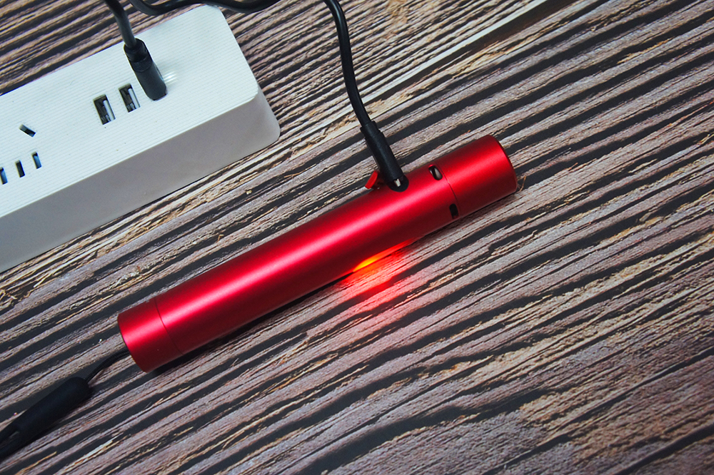 纳拓雷电电弧防身手电筒拆解,纳拓电弧防身手电电压多少