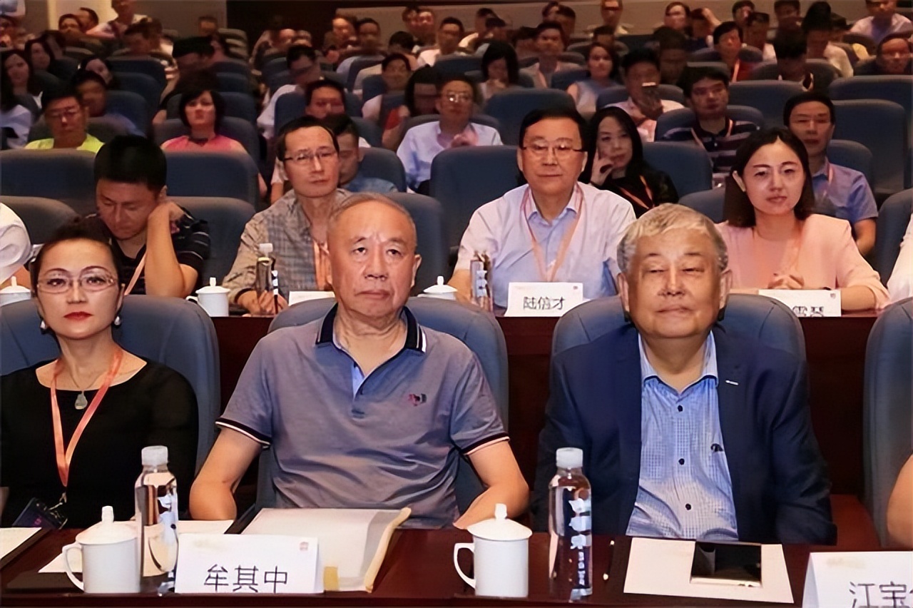 南德集团牟其中和小姨子不离不弃,南德集团牟其中小姨子