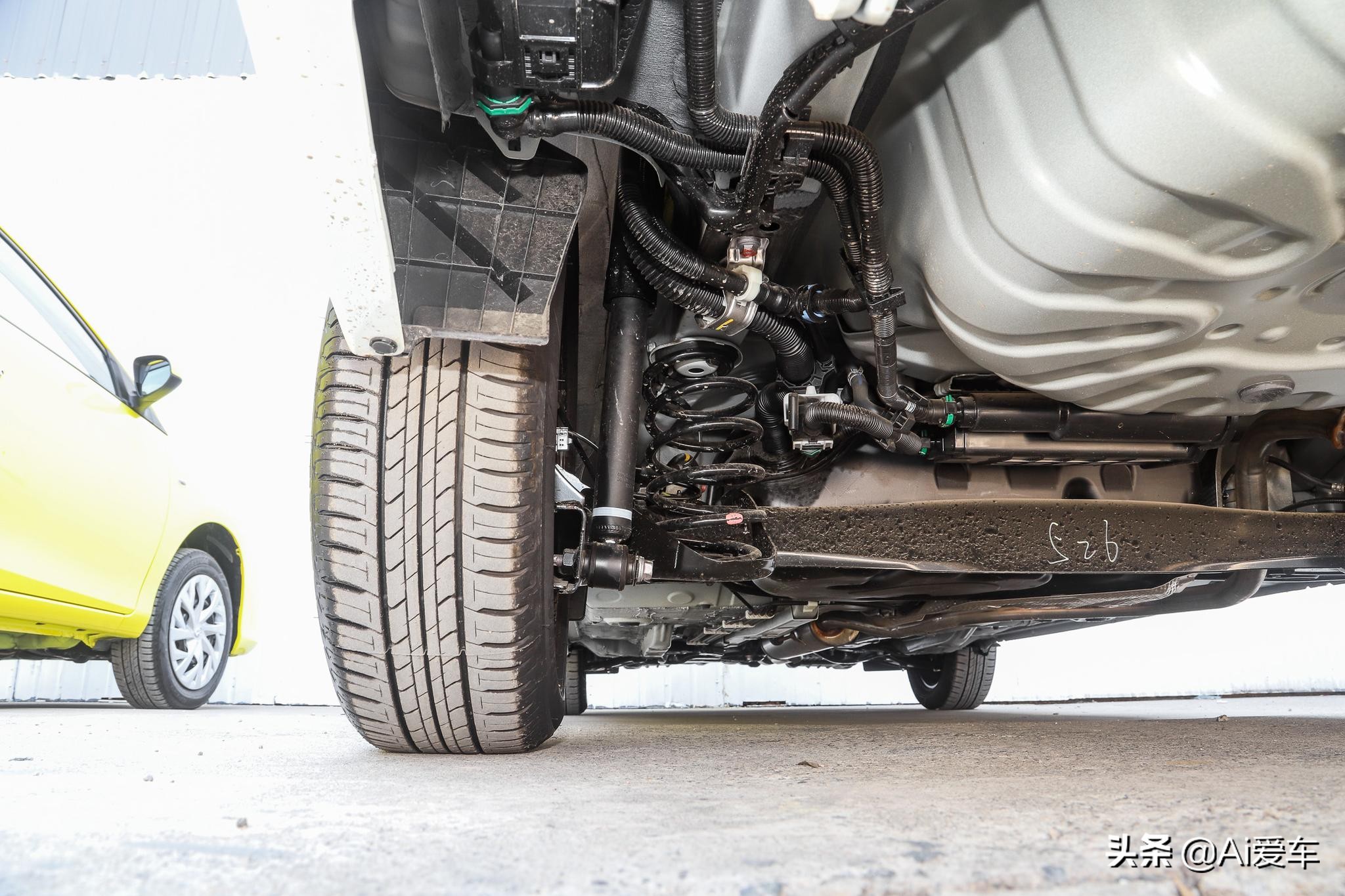 丰田最便宜的混动小型车,丰田全部车型及价格表威驰