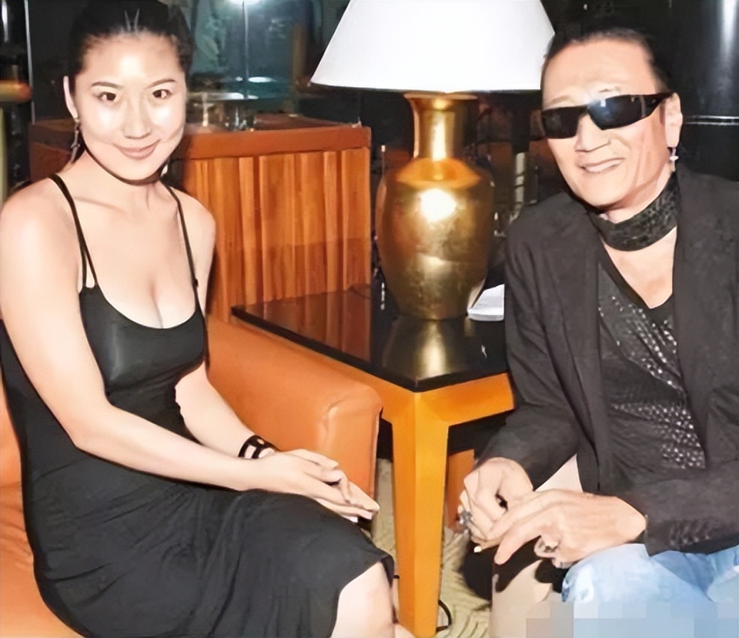 谢贤给了coco多少钱分手费,coco谢贤分手后怎样了