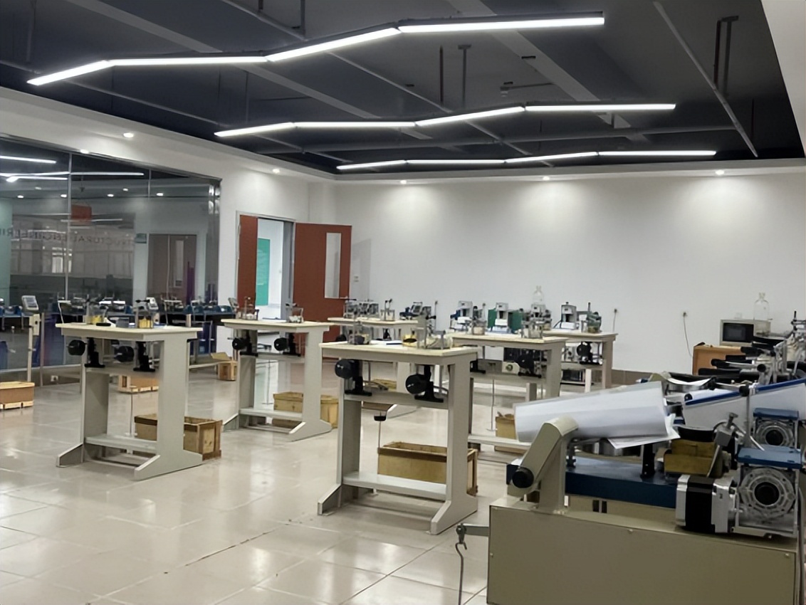 我与火爆全网的“ChatGPT”聊广州华立科技职业学院