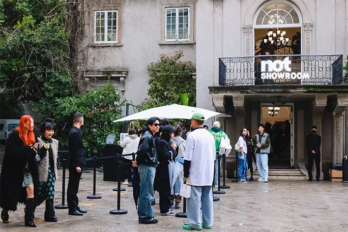 中国国际时装周发展,深度观察春秋时期