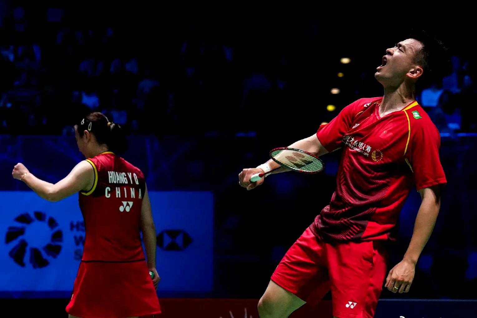 蔡赟讲解羽毛球侧身,蔡赟说全英赛行李延误