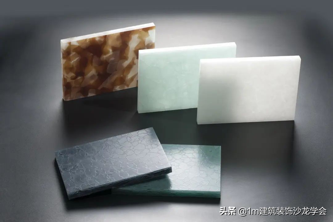 玻璃和玉石材质有什么区别,透光玉石玻璃是什么