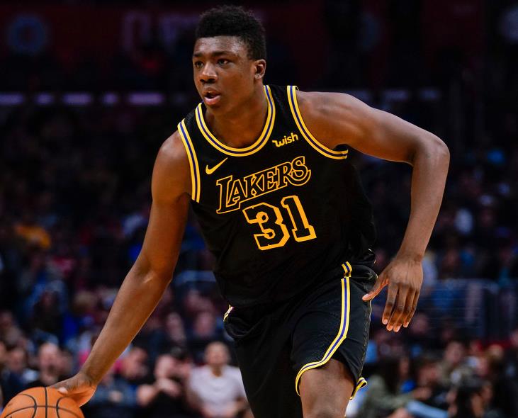 再见魔兽,重返湖人霍华德低到尘埃里