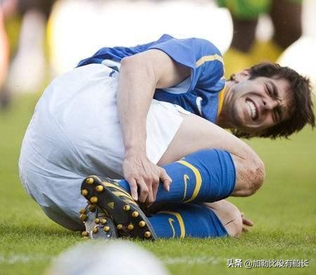 三十而立却选择激流勇退离开皇马的卡卡，还有其他更好的选择吗？