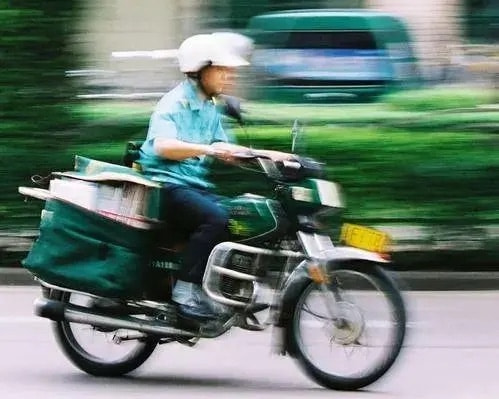 对赚钱毫不在意却年入6000亿，中国最佛系快递凭啥吊打美国邮政？