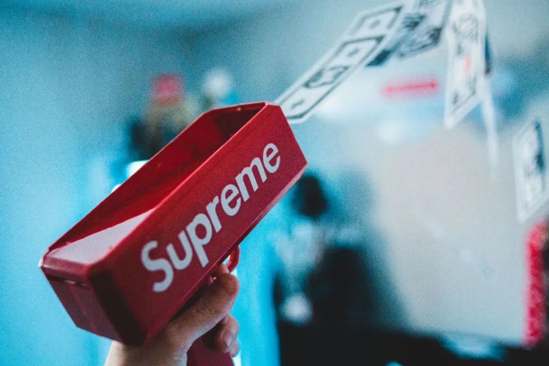 supreme十大经典衣服,supremeboxlogo卫衣2011