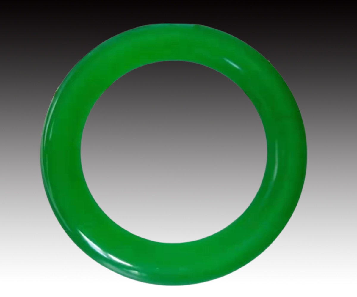 鉴宝帝王绿翡翠手镯,清帝王绿翡翠手镯