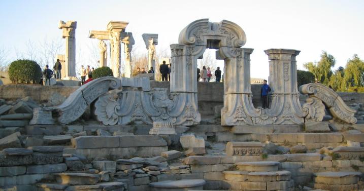 房产和股票哪个更有投资价值,股票和房地产投资哪个靠谱