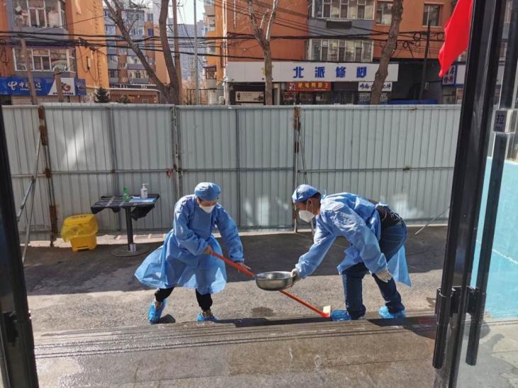 隔离病毒不隔离爱生活处处有美好,隔离病毒不隔爱战疫之中有温情