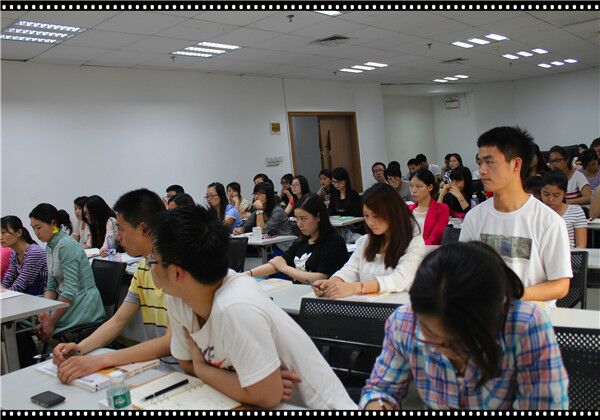 刚进大学家长寄语,刚考入大学的新生