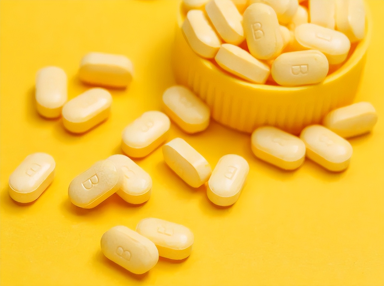 40以后女子每天一粒叶酸的利弊,50岁女人吃叶酸每天几粒