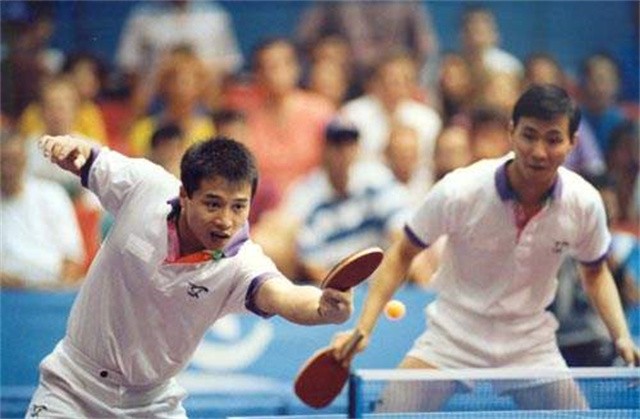 前乒乓球教练刘国梁现在干啥了,国乒教练刘国梁回归天团回忆往事