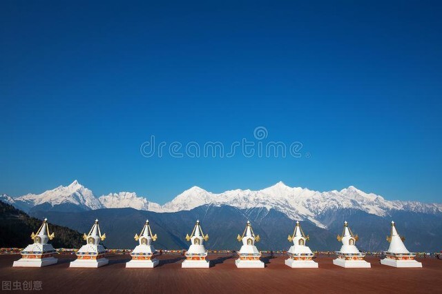 中国最美十大名山排名第一的是,国内最美的10大名山